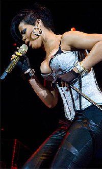 rihanna1.jpg